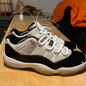 Jordan xi concord low